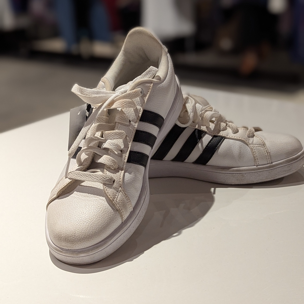 Adidas White and Black Sneakers - Picture 2 of 7